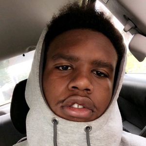 Meet your Posher, Warren